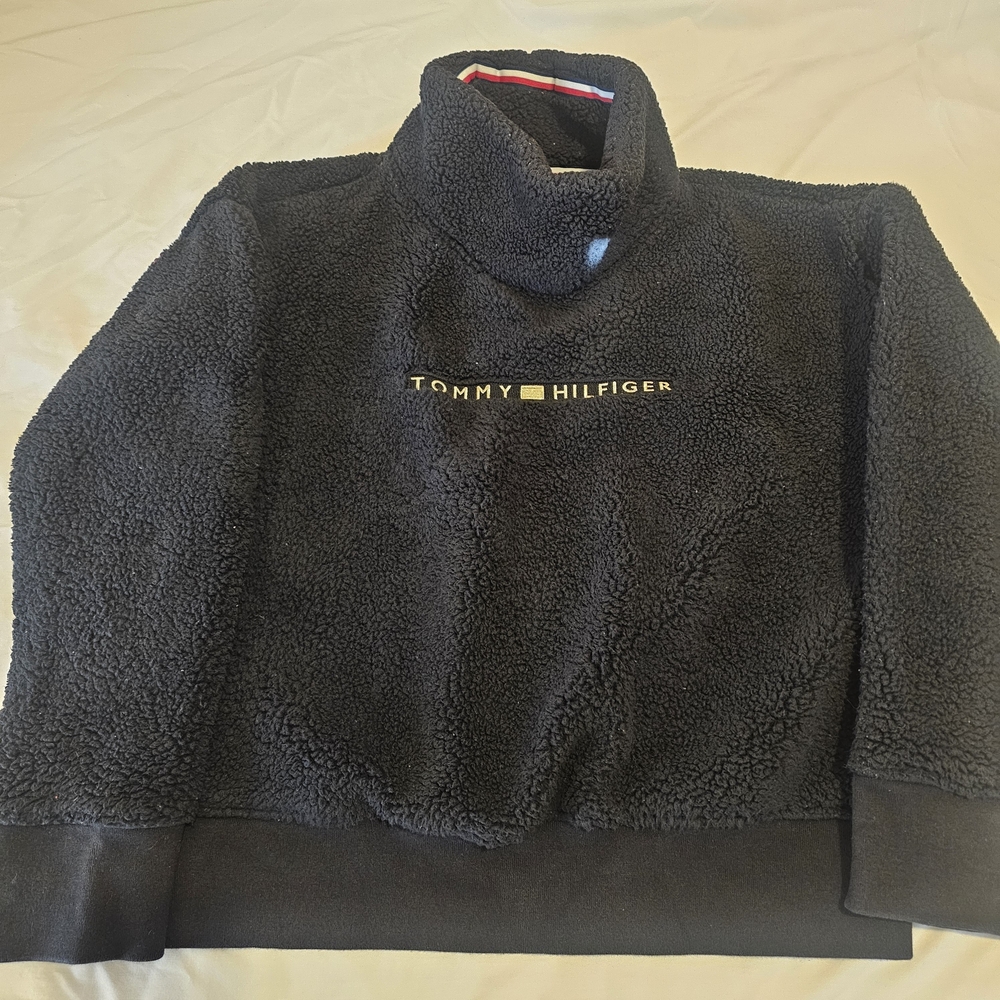 Tommy Hilfiger Black Fleece Pullover